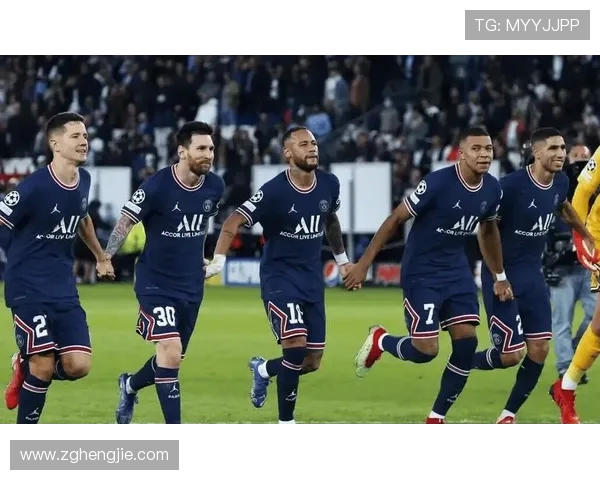 法甲最佳防守阵容评估及防守核心球员盘点